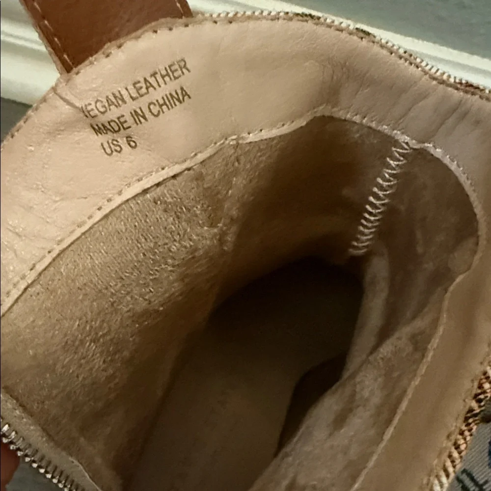 Floral Western Ankle Boots - Picture 5 of 6